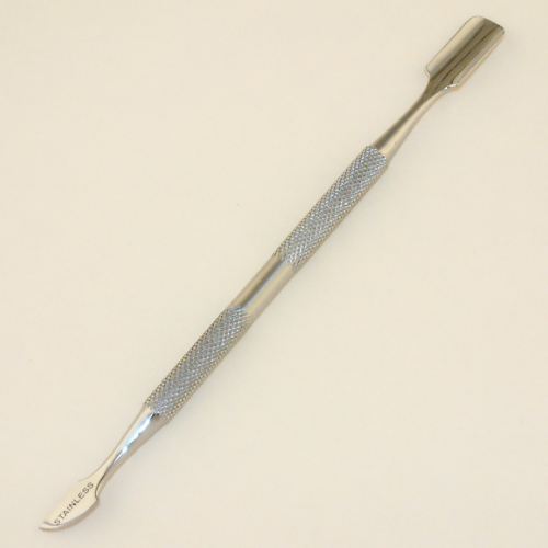 Cuticle Scalar with blade