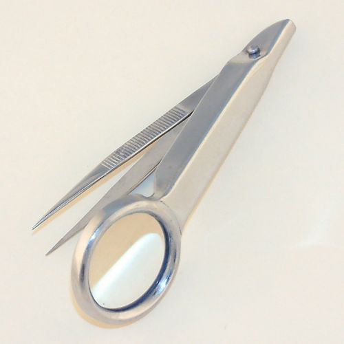 Tweezer with magnifying glass